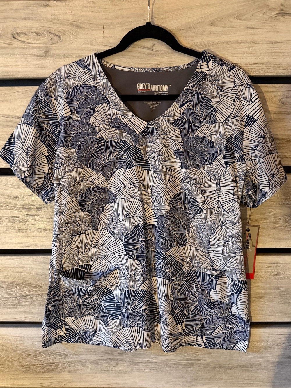 Grey's Anatomy Navy & White Fan Floral V-Neck Scrub Top